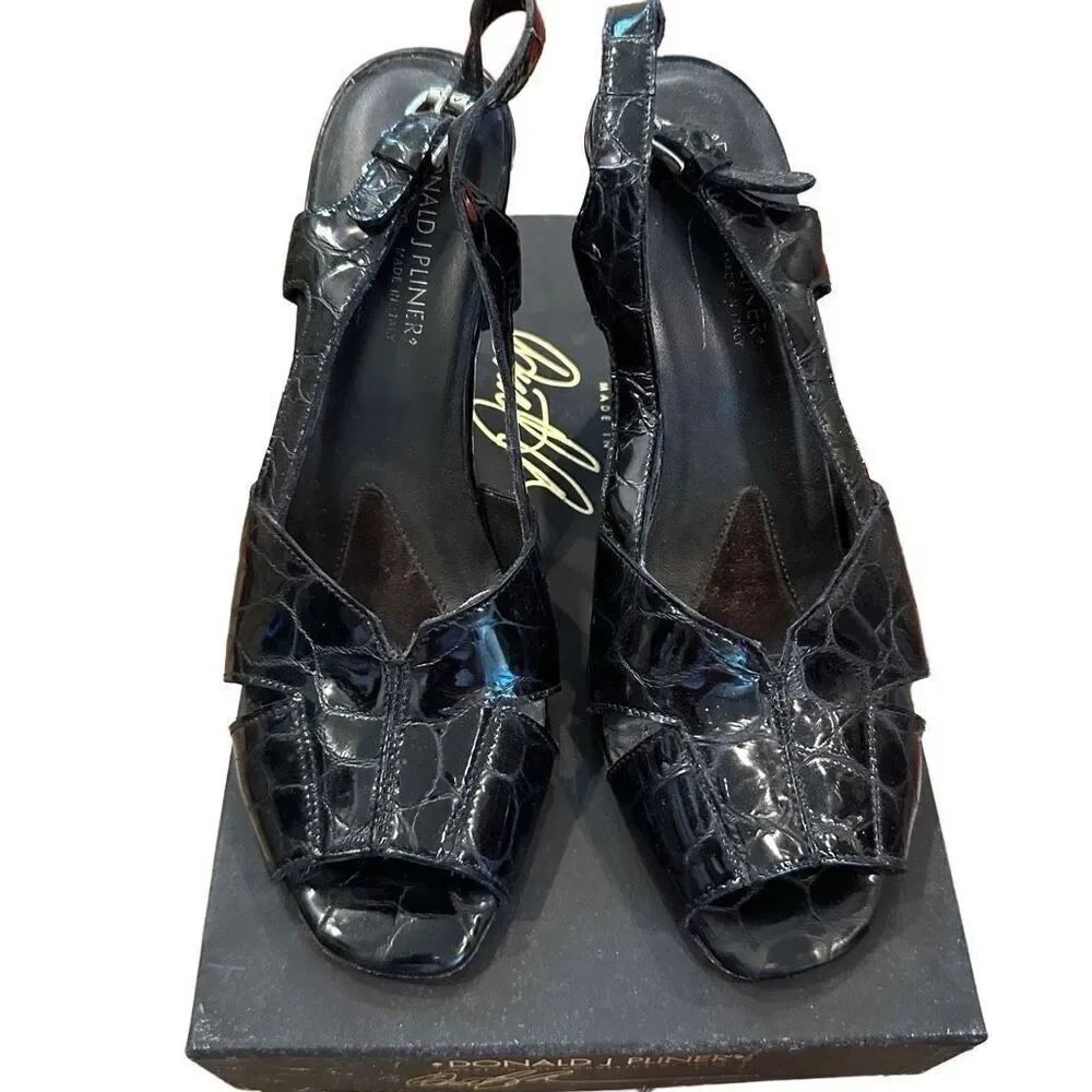 Donald Pliner classic blackโsling crocs back heels - size 8.5